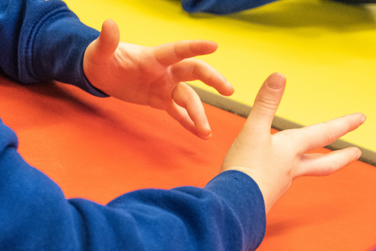 Child's hands counting